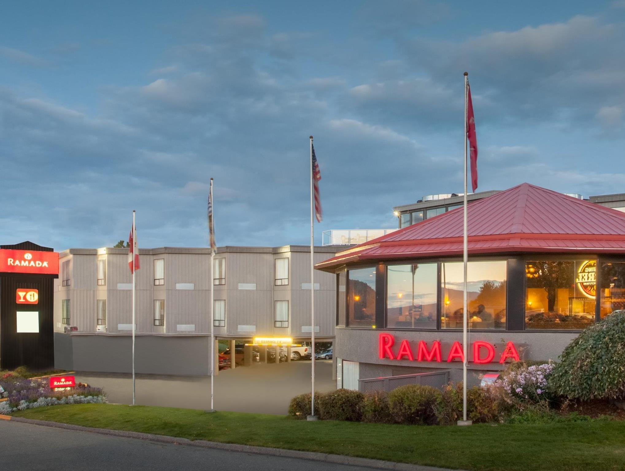 Hotel Ramada By Wyndham Kamloops Exteriér fotografie