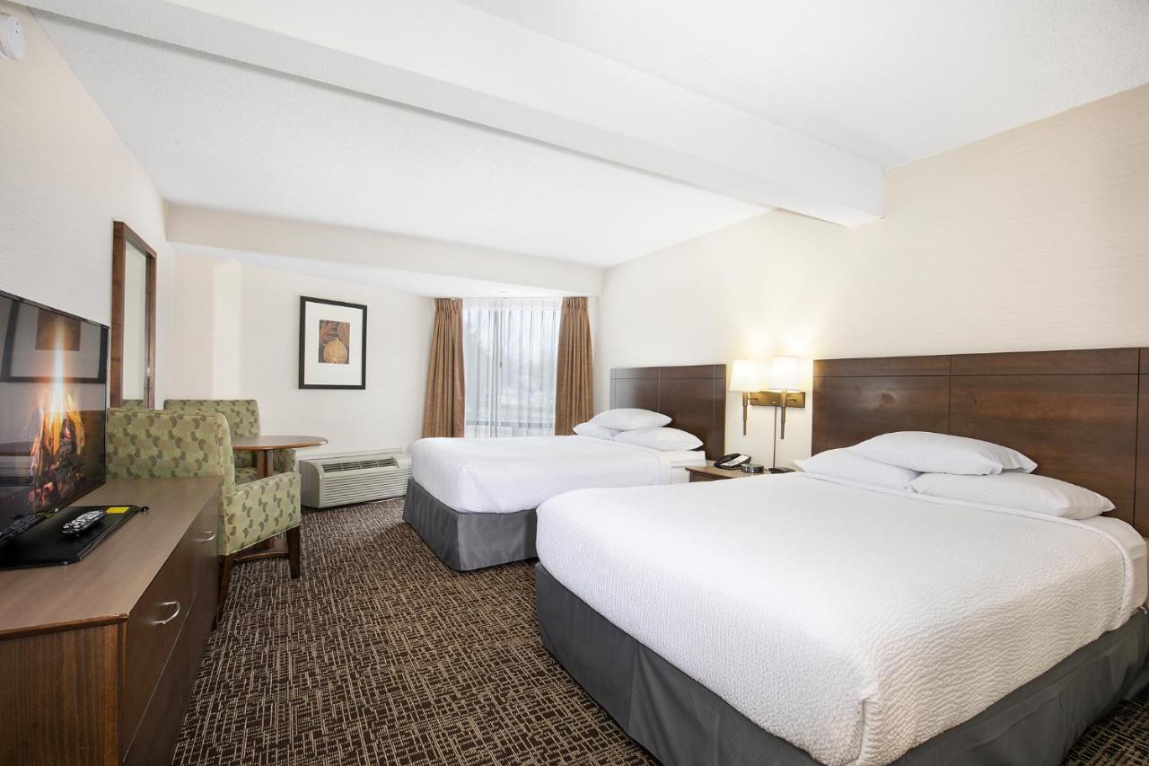 Hotel Ramada By Wyndham Kamloops Exteriér fotografie