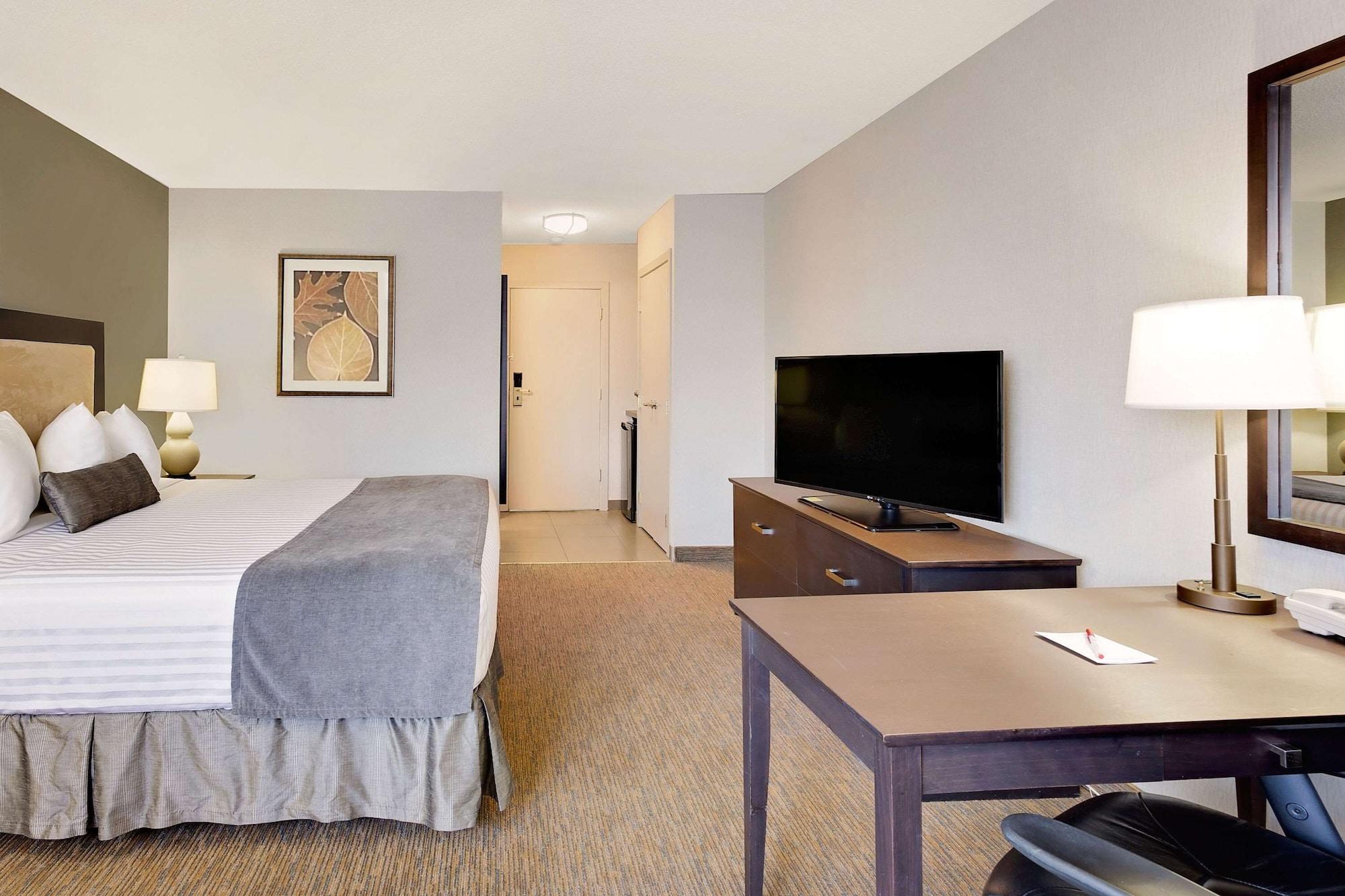 Hotel Ramada By Wyndham Kamloops Exteriér fotografie