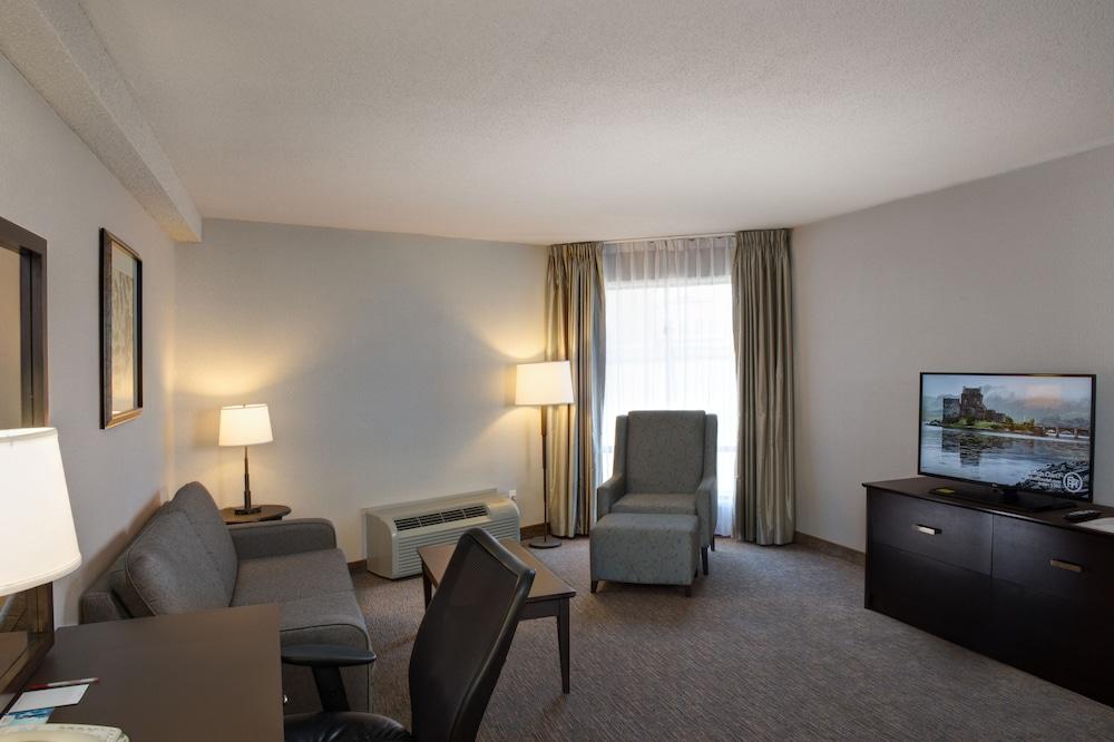 Hotel Ramada By Wyndham Kamloops Exteriér fotografie