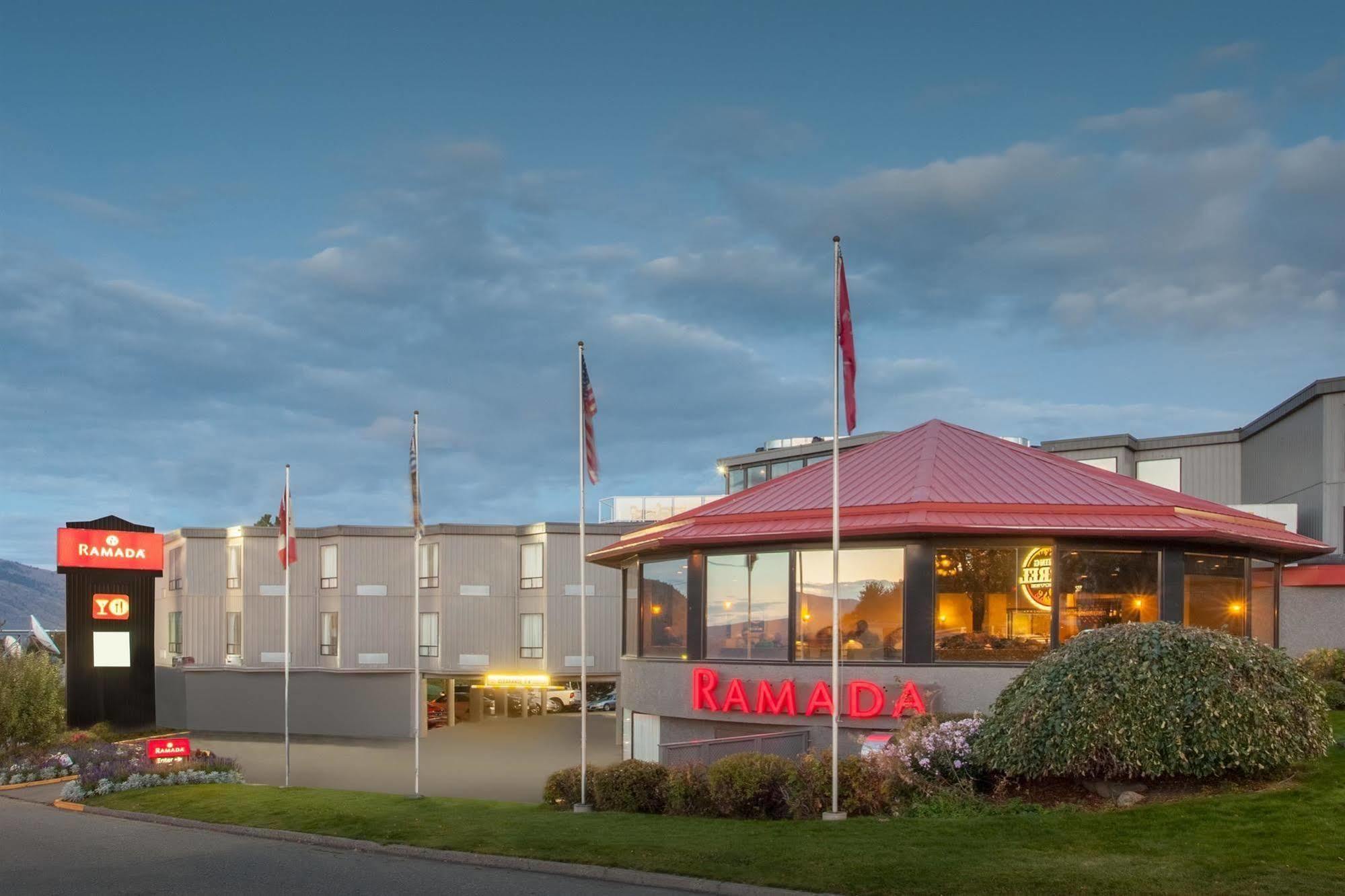 Hotel Ramada By Wyndham Kamloops Exteriér fotografie
