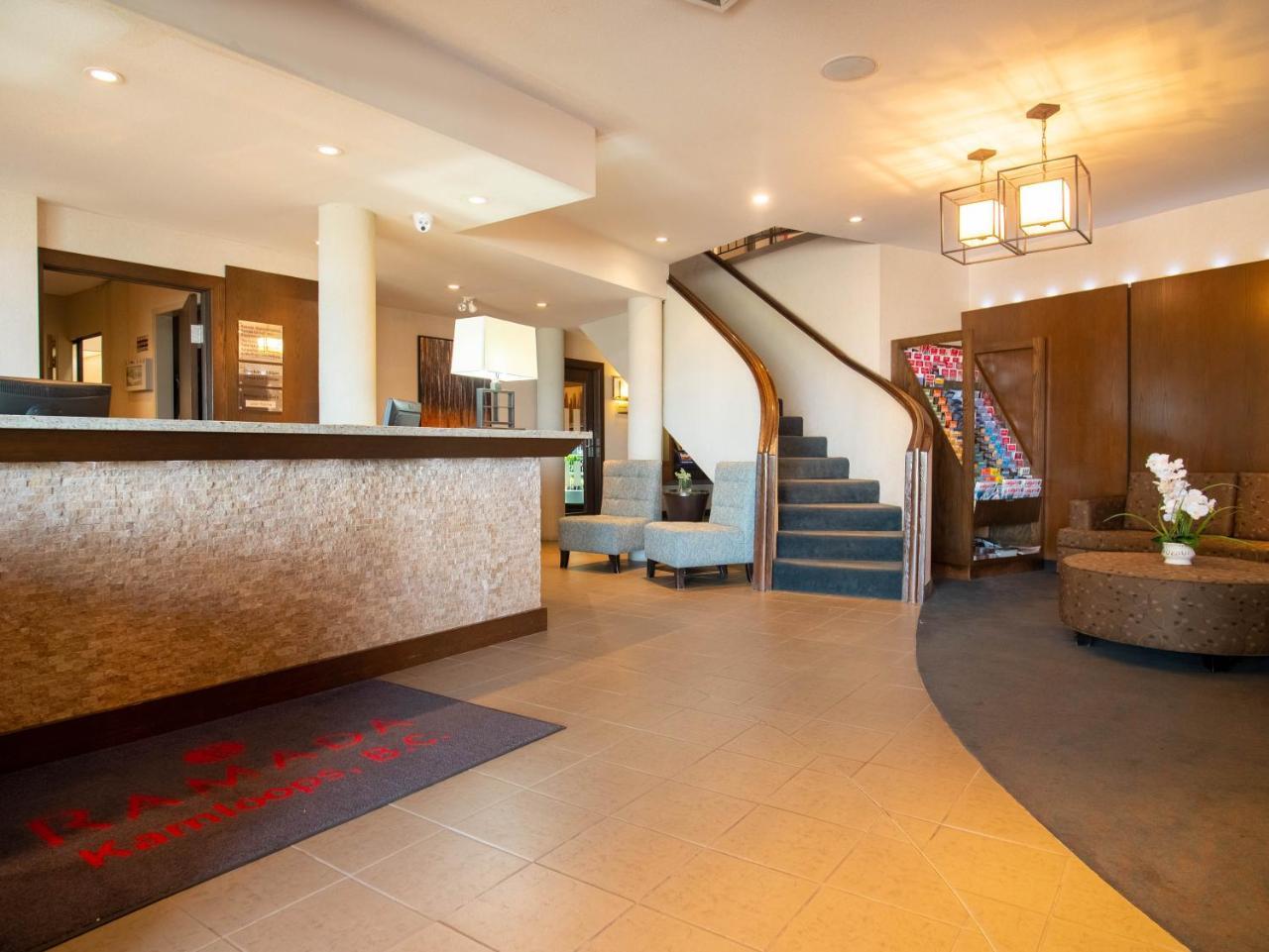 Hotel Ramada By Wyndham Kamloops Exteriér fotografie